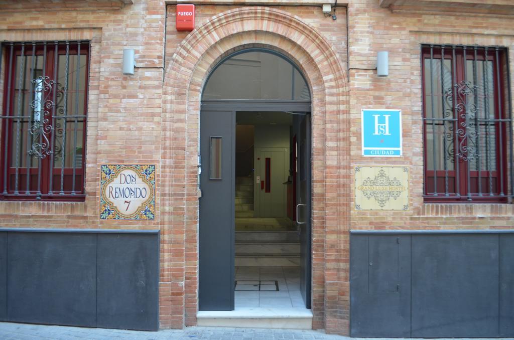Grand Luxe Hostel Sevilla Exterior foto